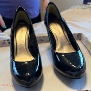 Size 6.5 Madden Girl Black Patent Pumps